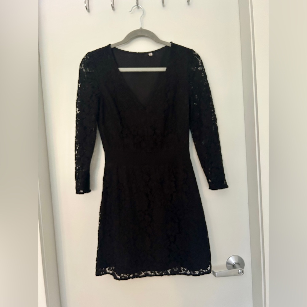 Aritzia Wilfred 100% Silk Black Lace Long Sleeve V-Neck Mini Dress Small